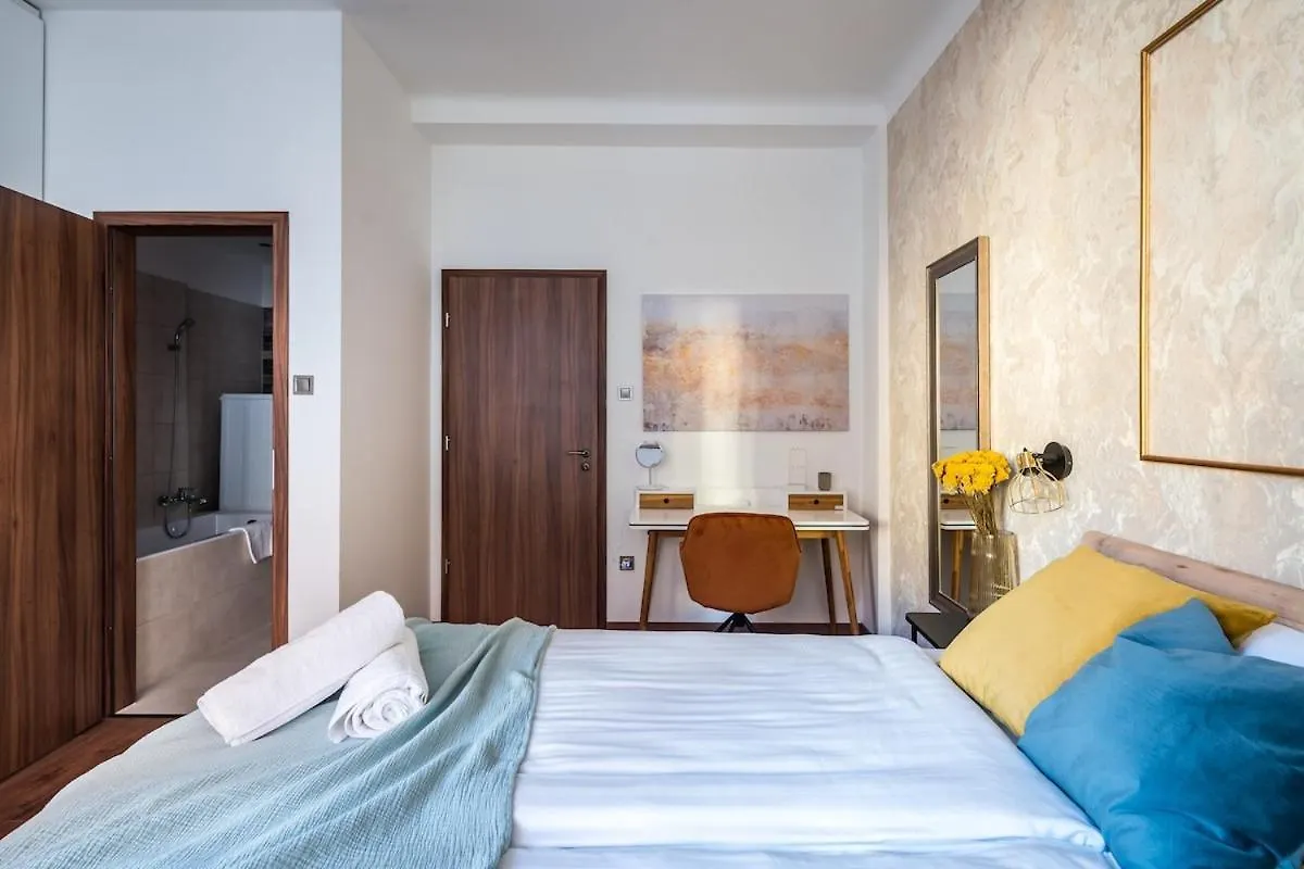 Fourseasons Lux Residence By Nw Budapest Hungary