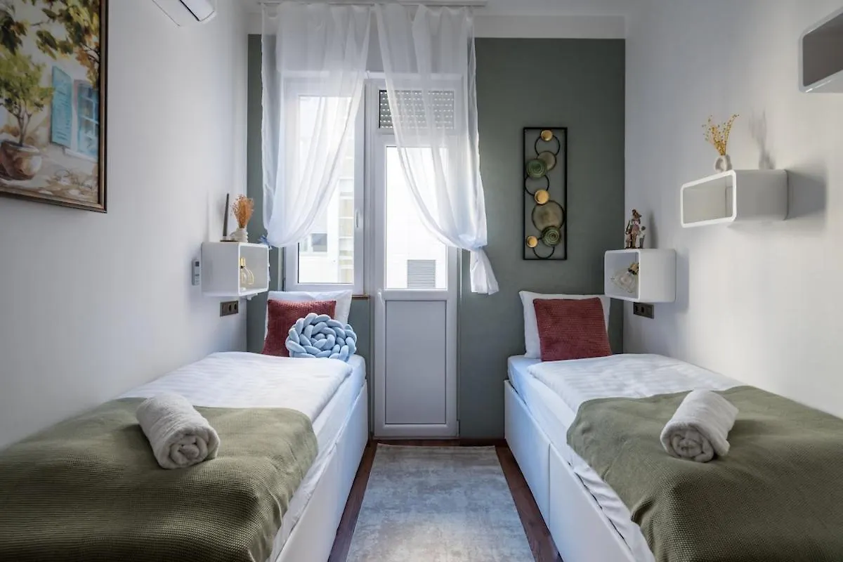 Apartment Fourseasons Lux Residence By Nw Budapest Hungary